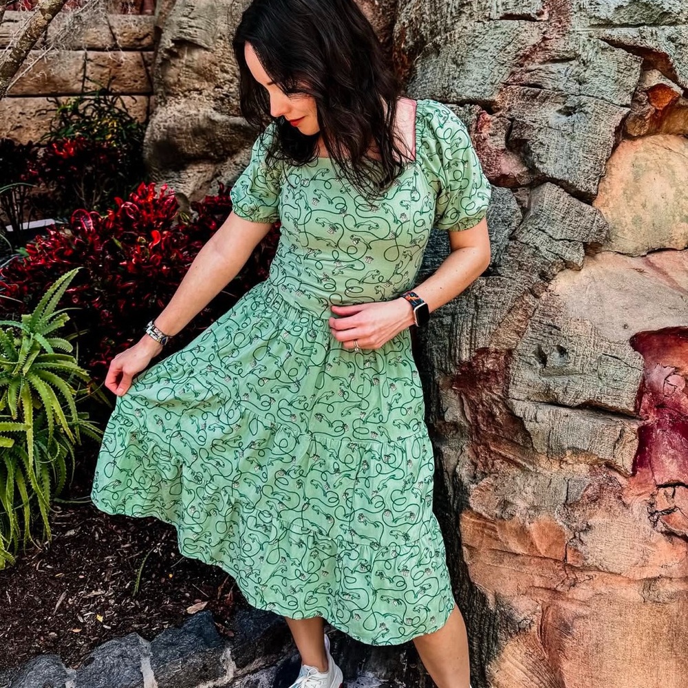 Star Wars The Mandalorian Grogu Crop Top and Midi Skirt (2 piece) Green